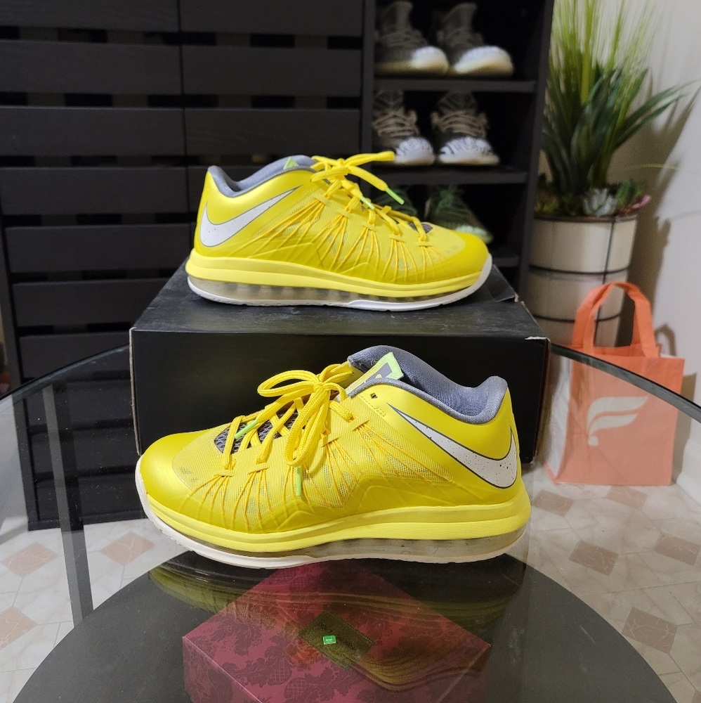 Air max LeBron x low in size 9